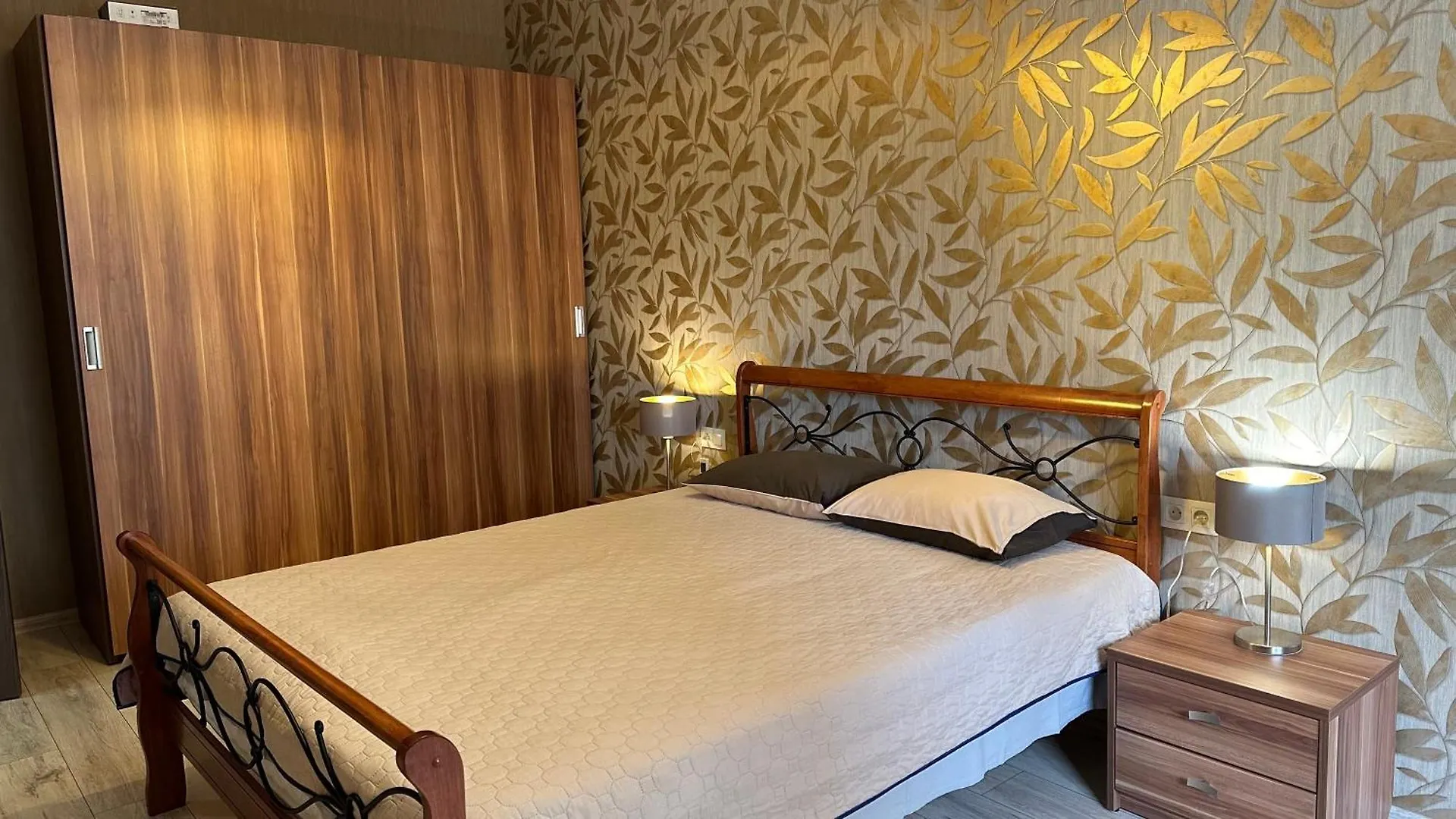Spacious Apartment By The Kura River With Great Views Tbilisi 0*,  Georgien