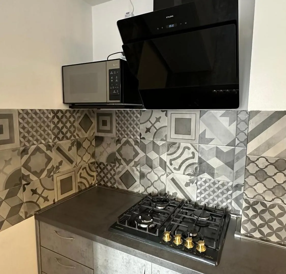 Spacious Apartment By The Kura River With Great Views Tbilisi Georgien